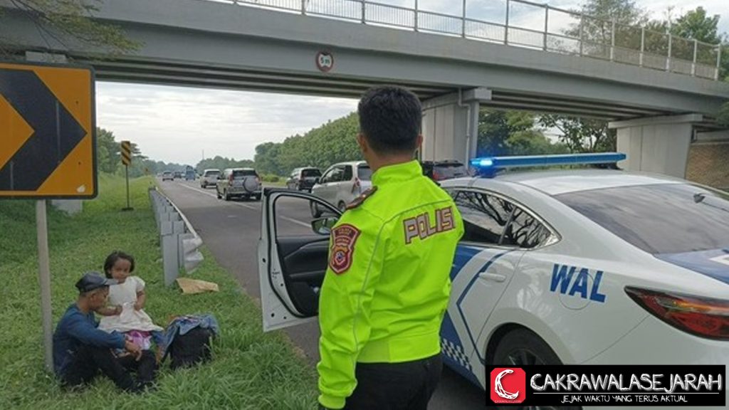 Bapak dan Anak Diturunkan di Tol Cipali Saat Mudik ke Indramayu!