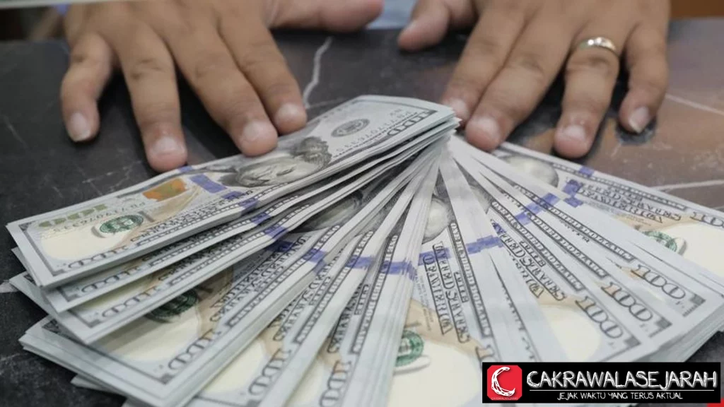 Ekonomi Global Bikin Rupiah Terperosok